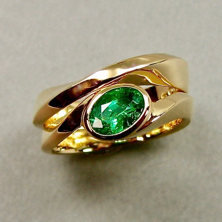 floral design ring for women -Möbius Wedding Set w/Emerald