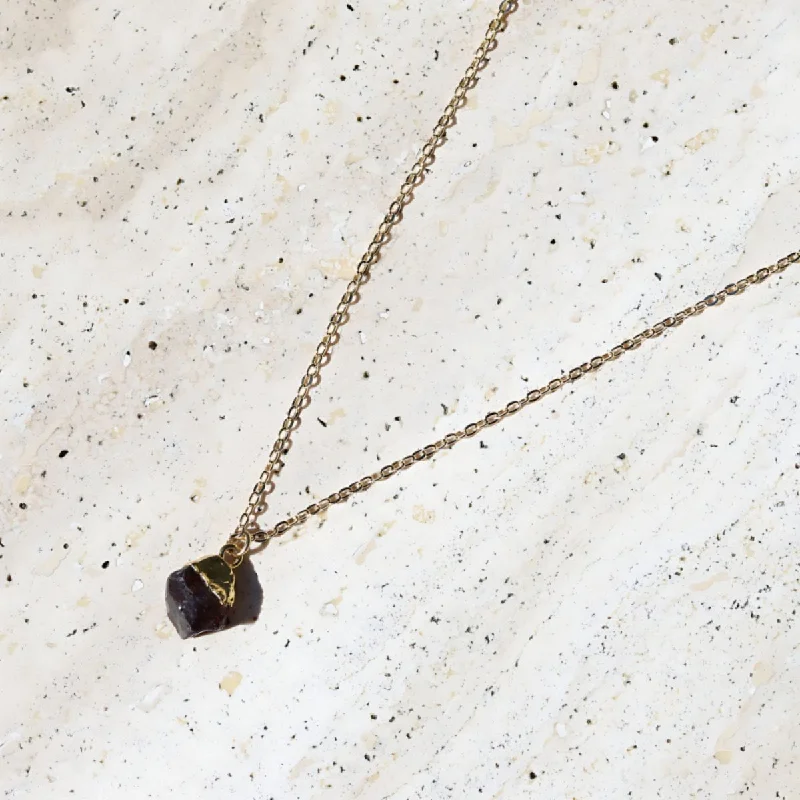 vintage gold necklace for women -Raw Garnet Chain Necklace